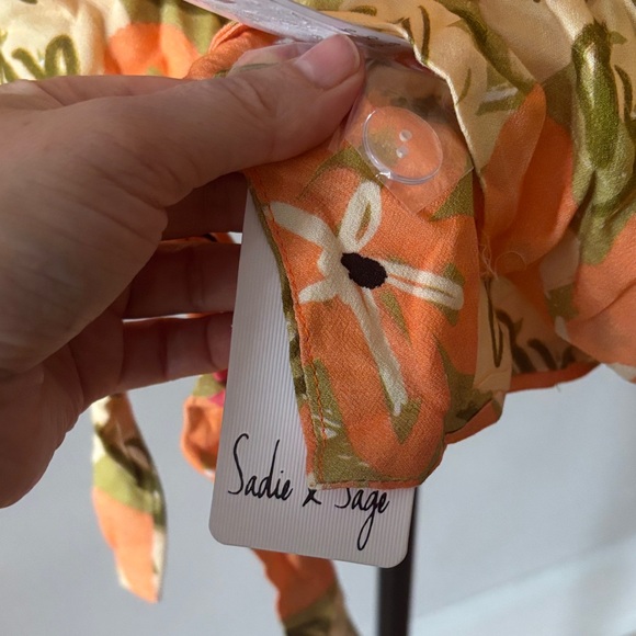 Sadie & Sage Orange and Green Floral Camisole - Picture 3 of 4